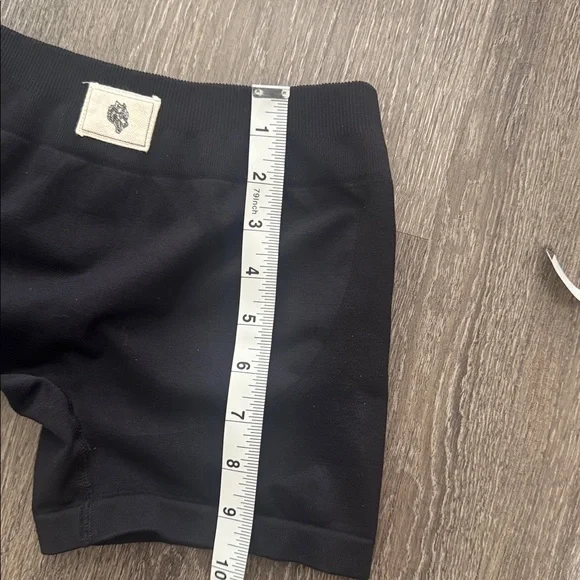 Darc Sport Seamless Scrunch Shorts Black Size XS/Small Katya Shorts Gym - Picture 6 of 7